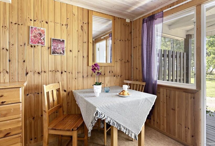 호텔 First Camp Ekuddenmariestad