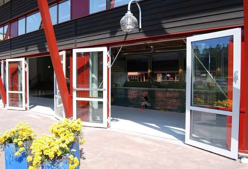 בית מלון כפרי First Camp Enåbadet   Rättvik