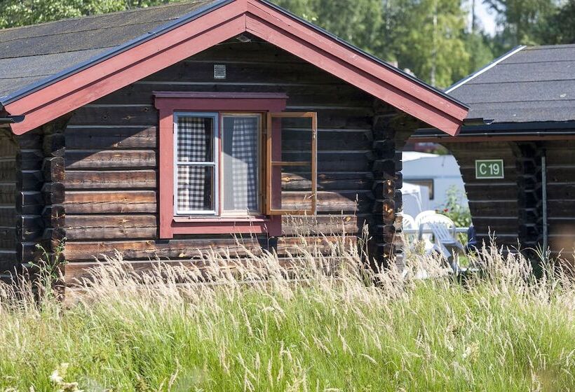 בית מלון כפרי First Camp Enåbadet   Rättvik