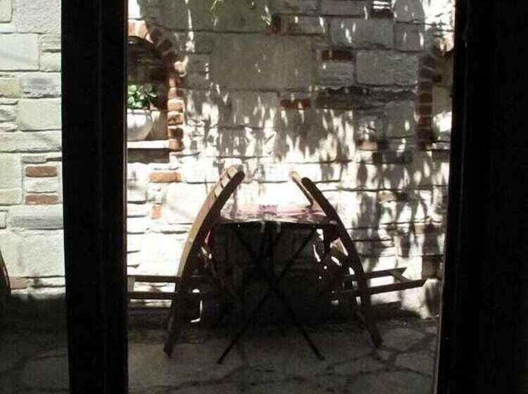 فندق Iyon Pansiyon