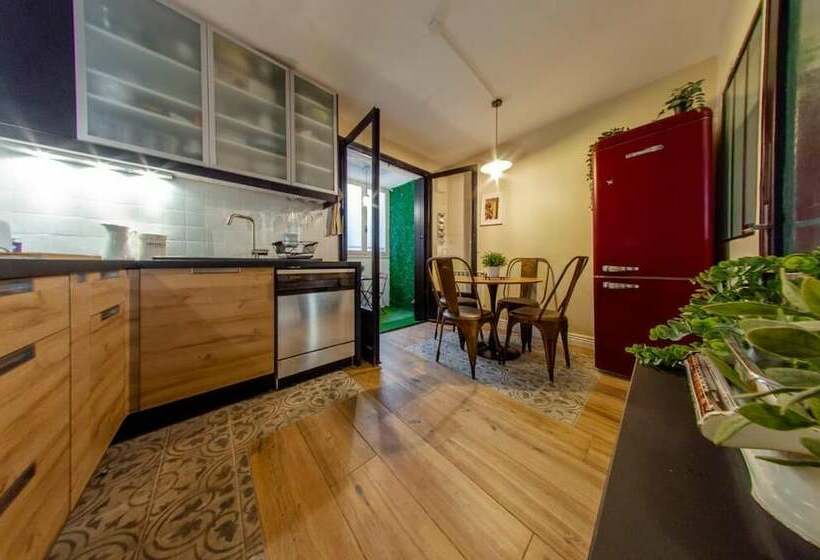 בית מלון כפרי Le Rétro Mirabeau