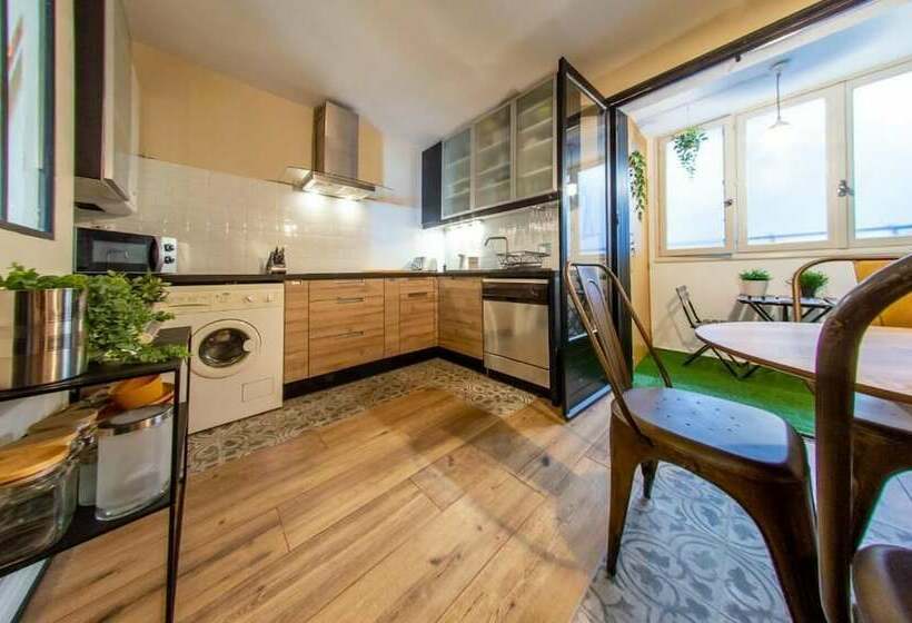 בית מלון כפרי Le Rétro Mirabeau