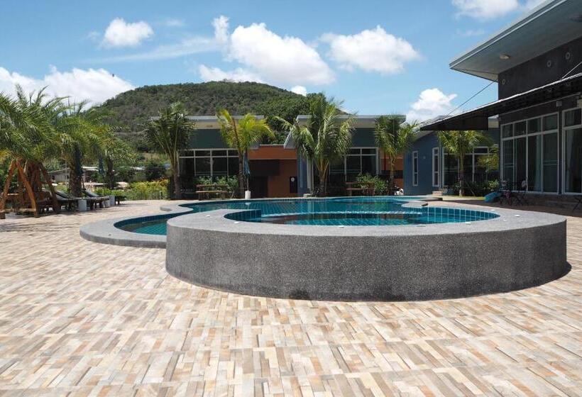 בית מלון כפרי Mountain View Resort