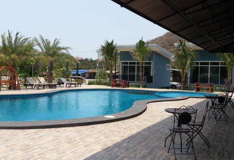 בית מלון כפרי Mountain View Resort