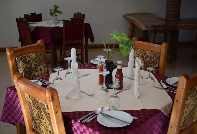 فندق Ngorongoro Lodge & Campsite