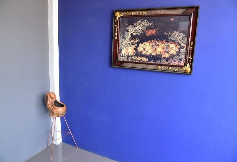 Hotelli Pran Crescent