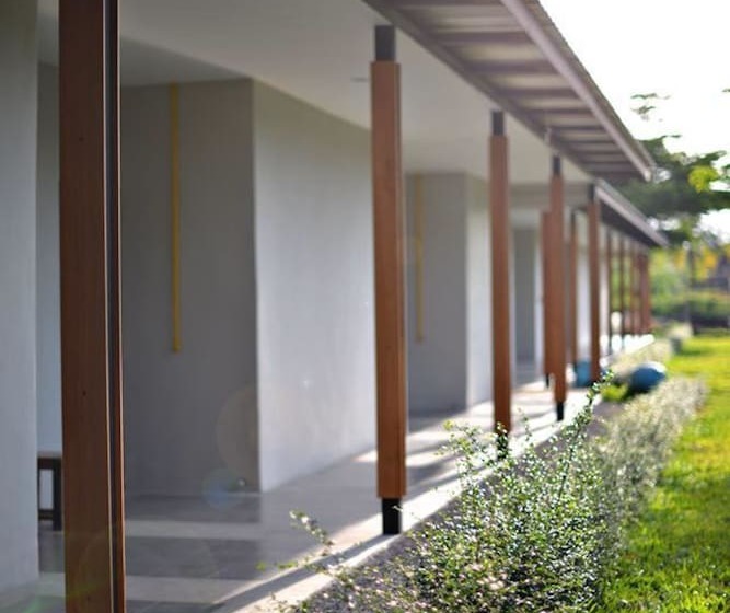 בית מלון כפרי Sabye D Resort At Surat