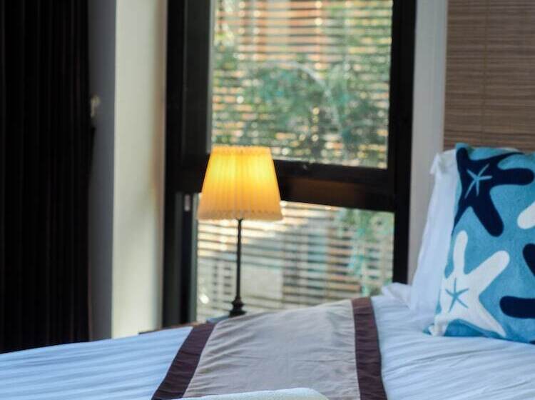 בית מלון כפרי Sea And Sea Villa Sangaroon