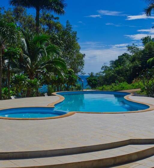 هتل Sea View Resort