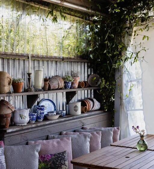 בית מלון כפרי The Five Bells Inn