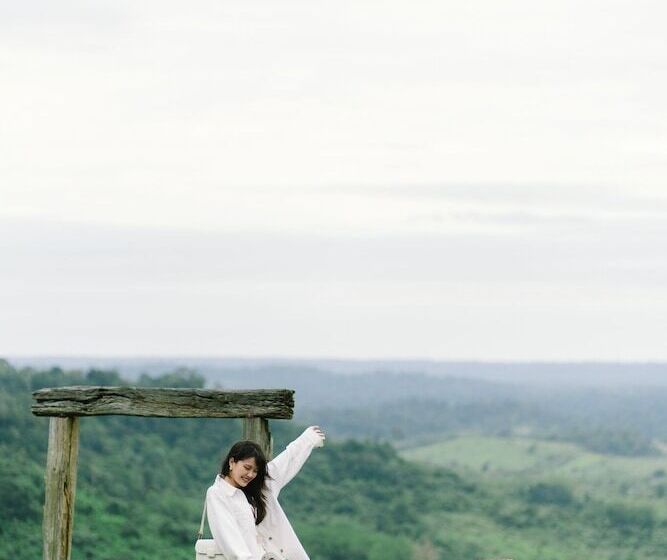 Отель The Proud Green Garden Hill Resort