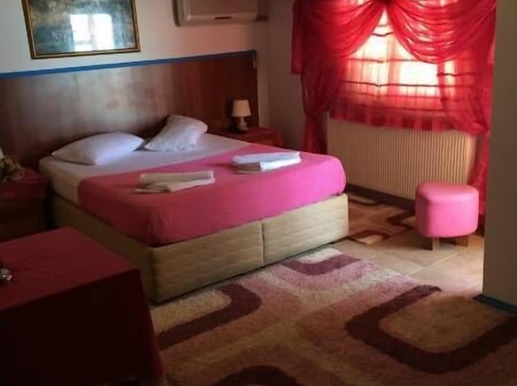 Marin Otel