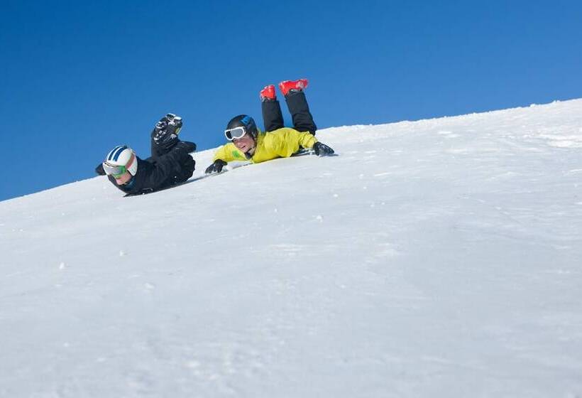 Orsa Grönklitt Hostel