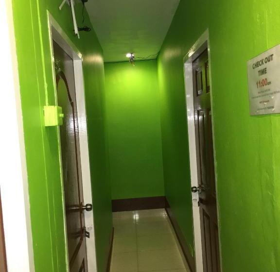 Pensão Lucky Guest House