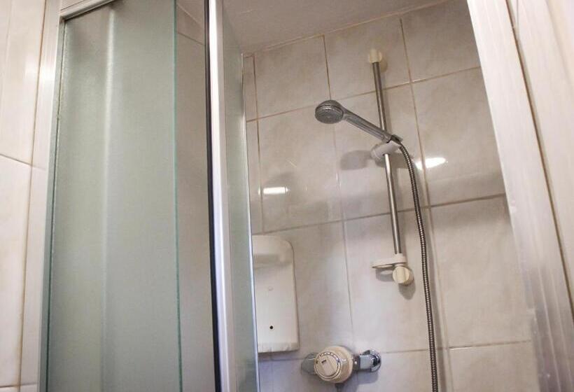 פנסיון Mary House 46