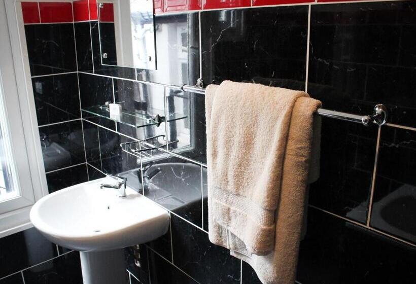 פנסיון Mary House 46