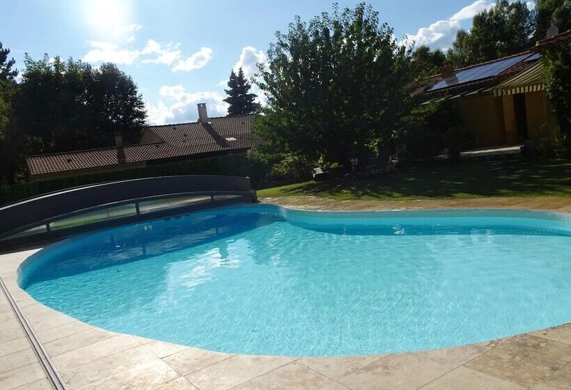 פנסיון Villa Mistral