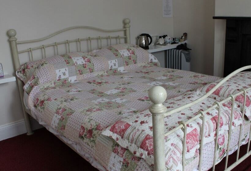 ペンション White Guest House