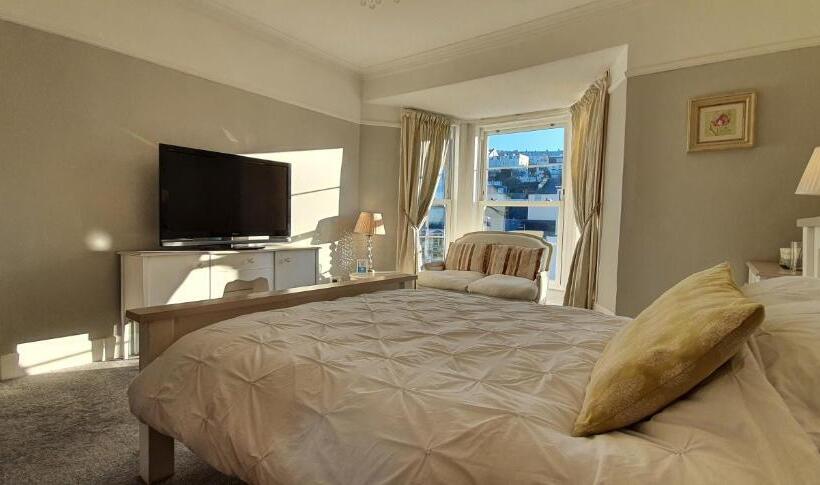 Rocky Cove Bed And Breakfast