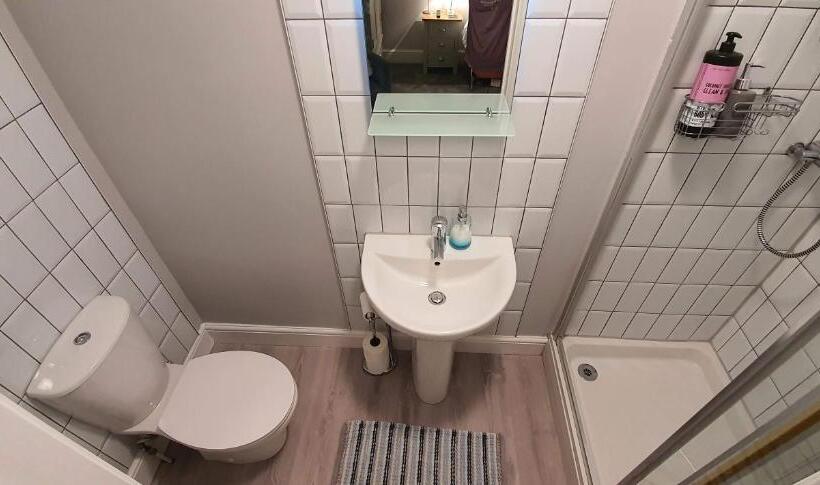 Rocky Cove Bed And Breakfast