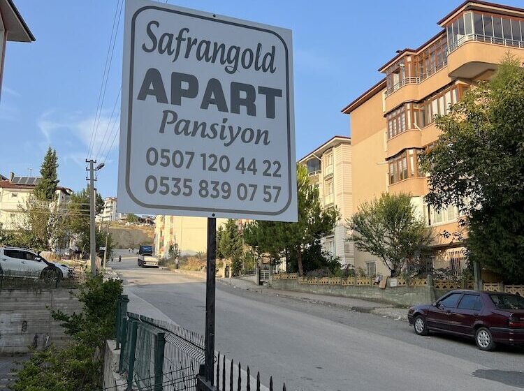 ユースホステル Safrangold Pansiyon