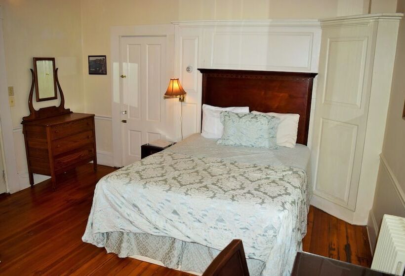 Bed and Breakfast Bellevue House