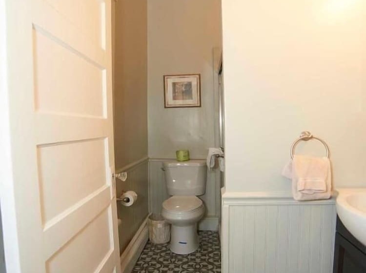 Bed and Breakfast Bellevue House