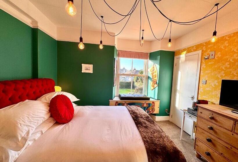 Brightham House Boutique B&b   Adults Only