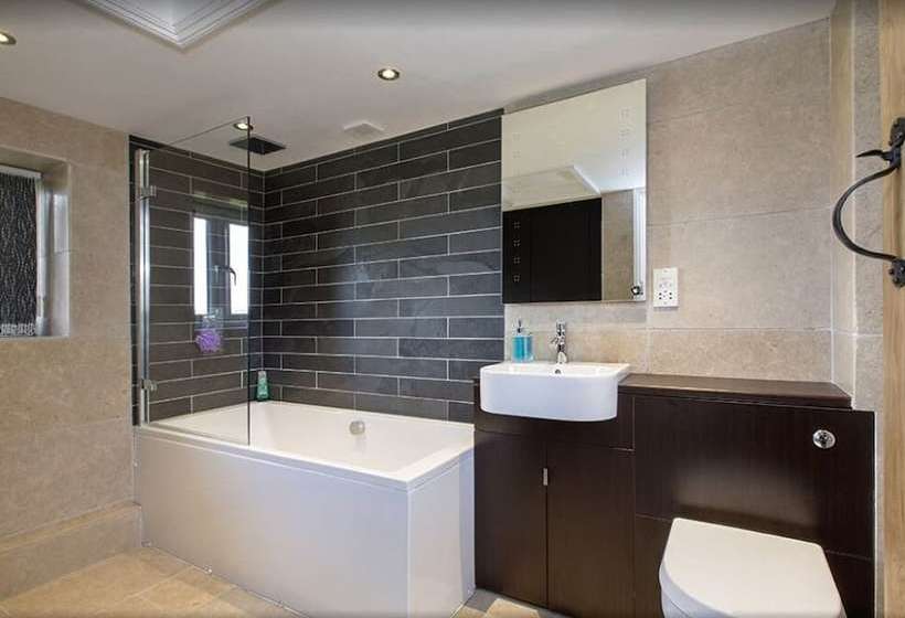 민박 Hillside Holiday Cottages