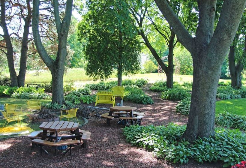 住宿加早餐 J. Paule's Fenn Inn