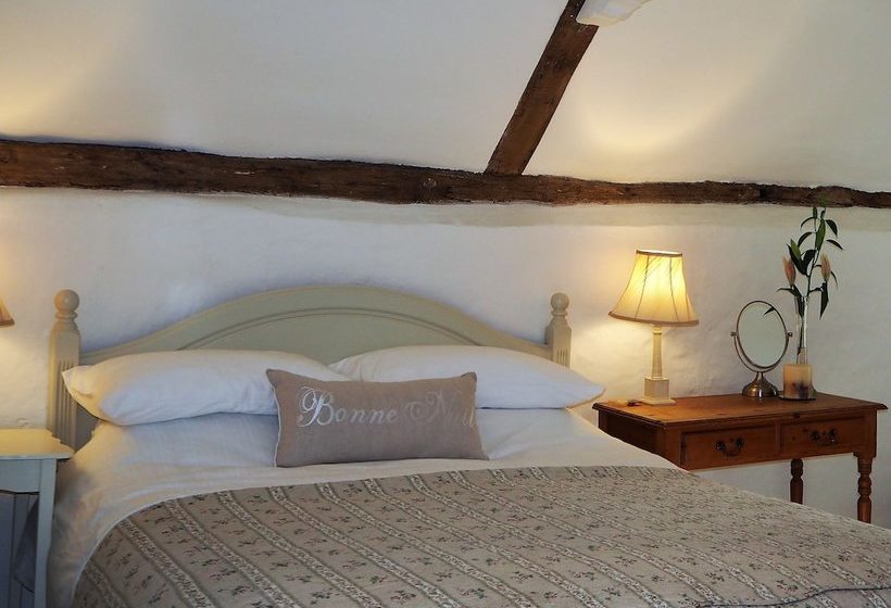 Nightingale Cottage Bed And Breakfast