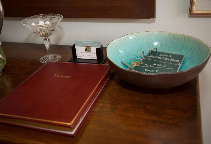 민박 Southbank House