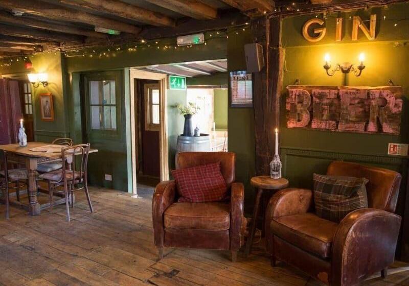 住宿加早餐  The Woolpack