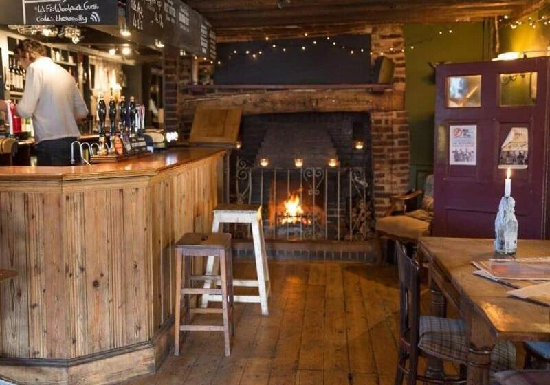 住宿加早餐  The Woolpack