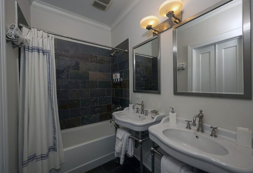 تختخواب و صبحانه Villa D  Citta