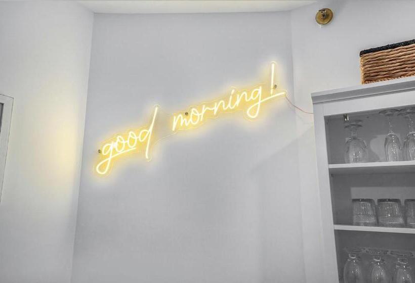 مبيت وإفطار Waters View Inn