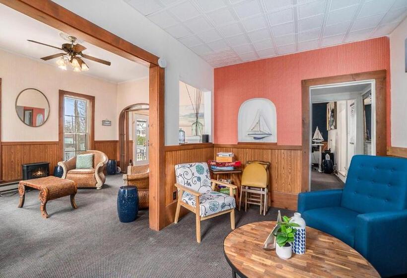 مبيت وإفطار Waters View Inn