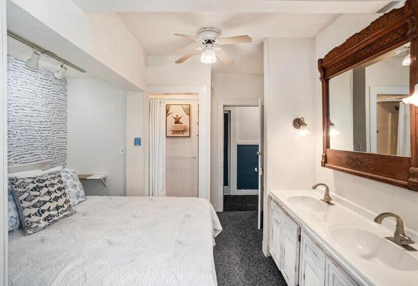 مبيت وإفطار Waters View Inn