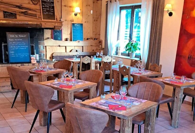 فندق فئة نجمة واحدة Auberge Les 2 Moucherolles