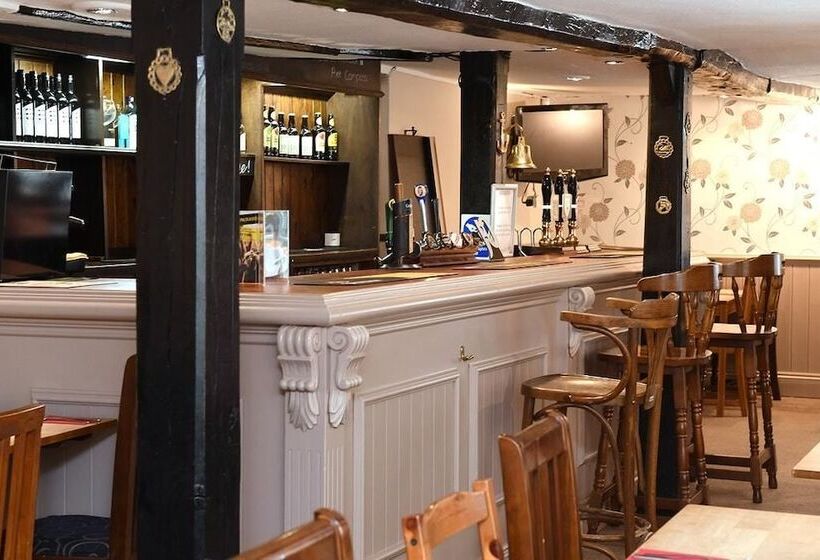 客栈  Axe & Compass Lodge