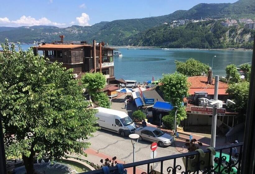 簡易ホテル Emin Butik Otel Amasra