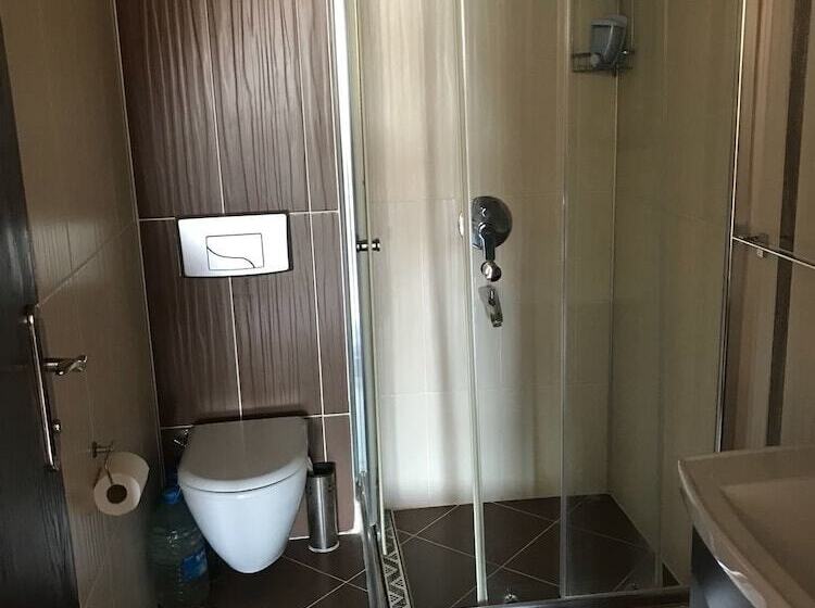 簡易ホテル Emin Butik Otel Amasra