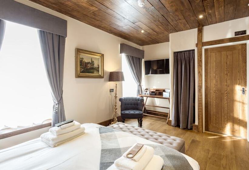 여관 The Cow Dalbury