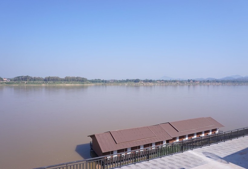 Отель Baan Himkhong