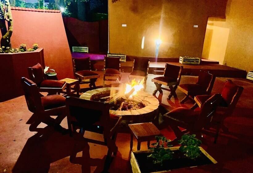 فندق Babylon Lodge