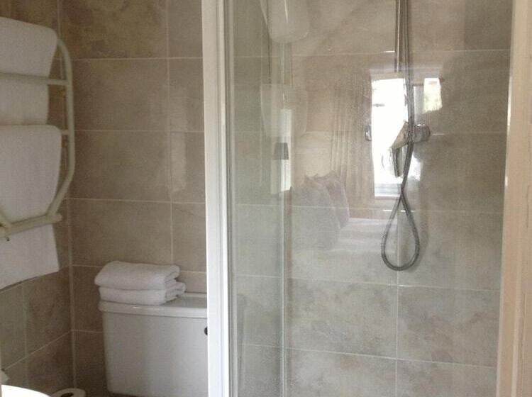 فندق Coombe Bank Guest House