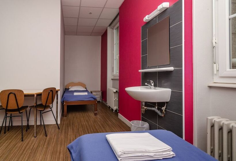 ホテル Espace Montcalm