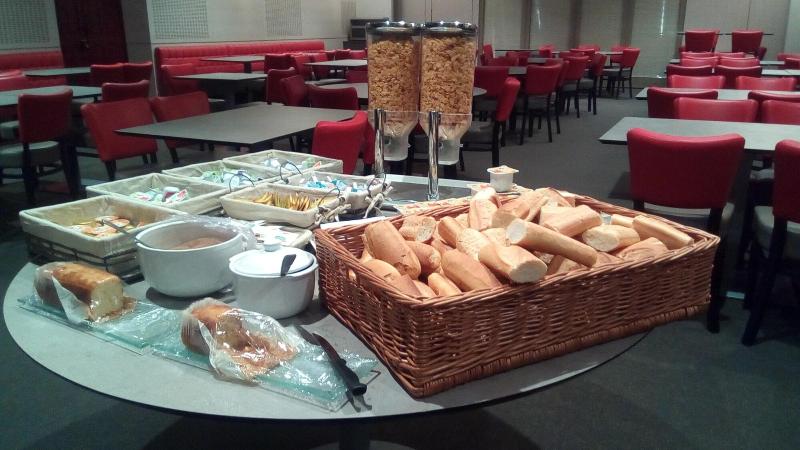 ホテル Espace Montcalm