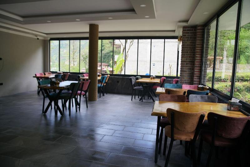 ホテル Lotus çamlıhemşin Suit & Bungalov