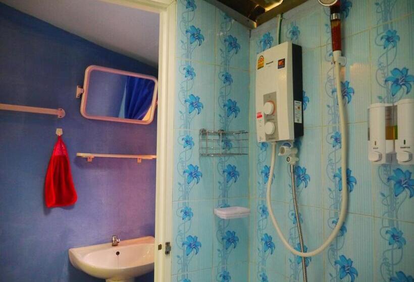 Отель Mata Guesthouse